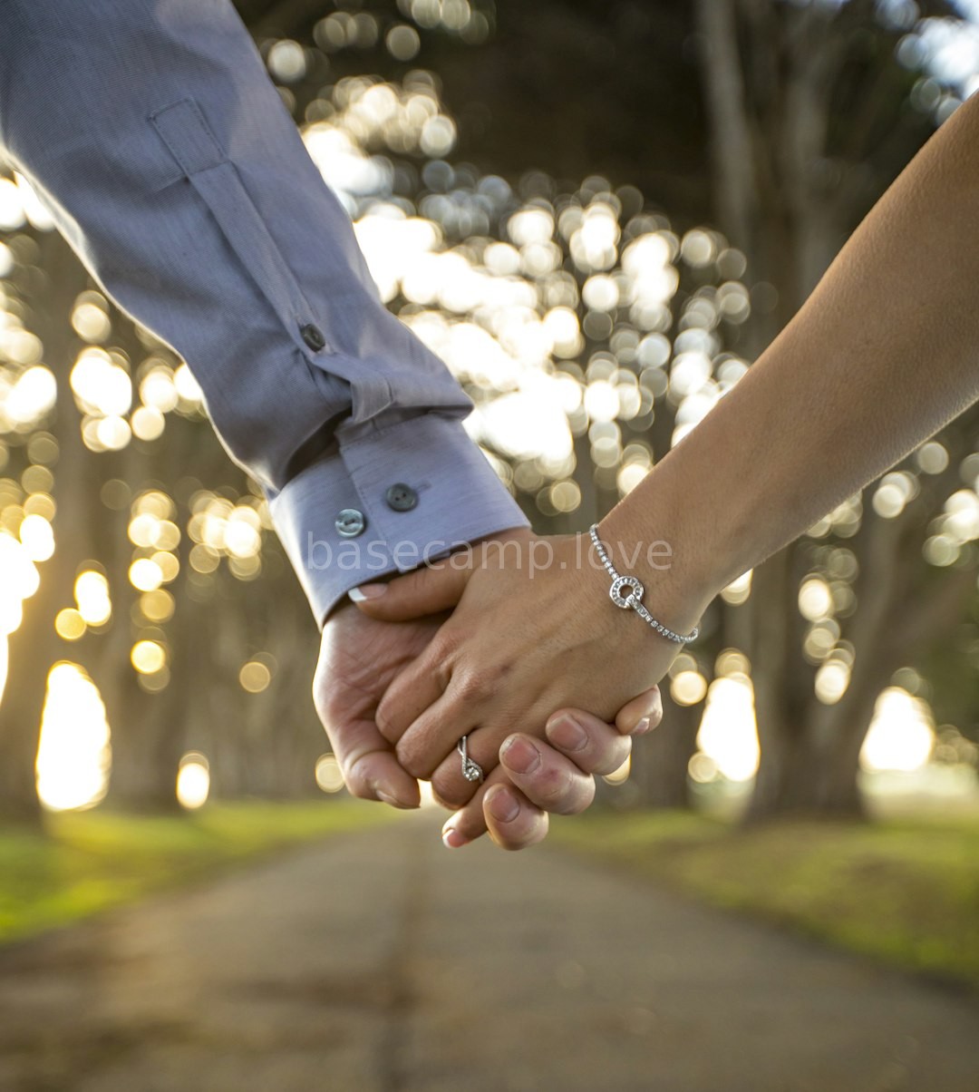 Couple connecting