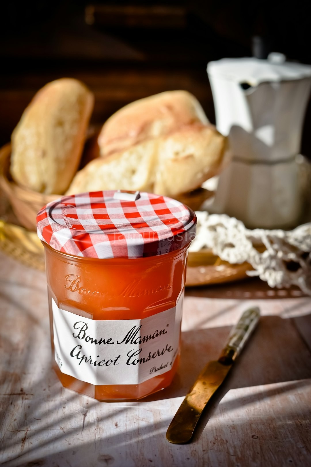 Making jam