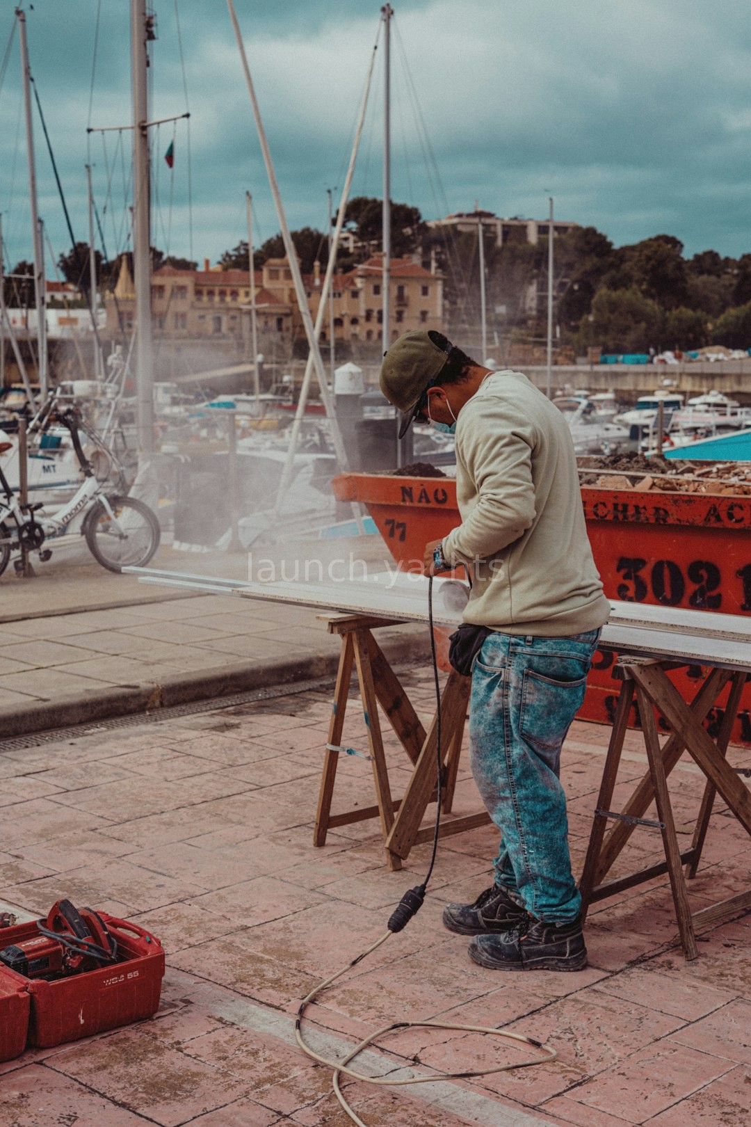 Hull Polishing