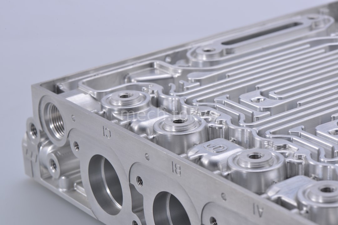 Custom Manifolds
