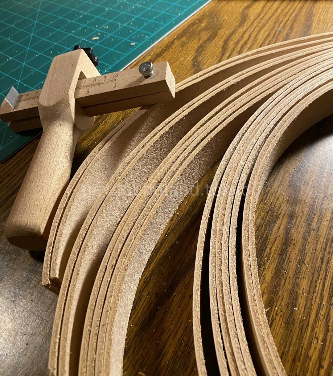 Custom Belts