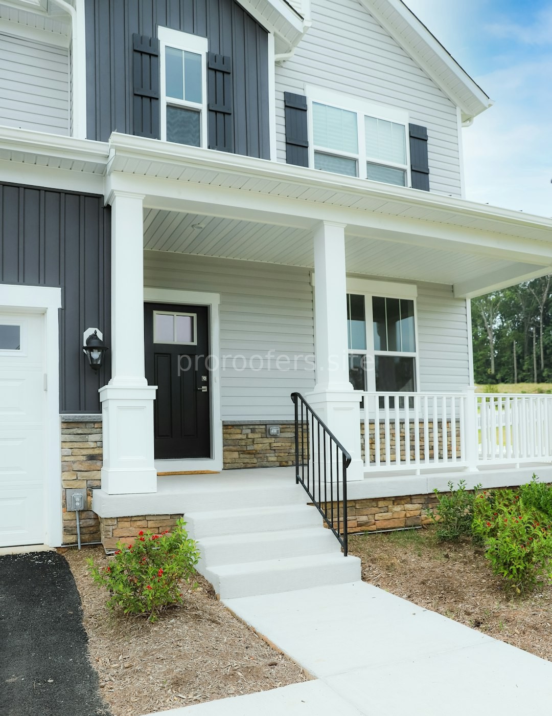 Premium Siding Hero